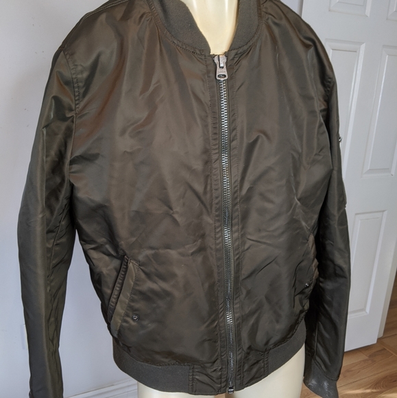 Levi's Other - Levi's MA-1 Flight Bomber Jacket